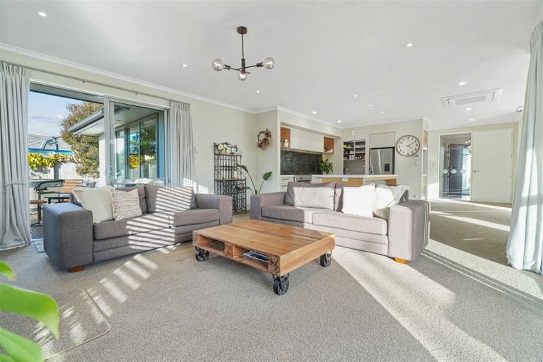 Photo of property in 1 Villa Mews, Rolleston, 7614