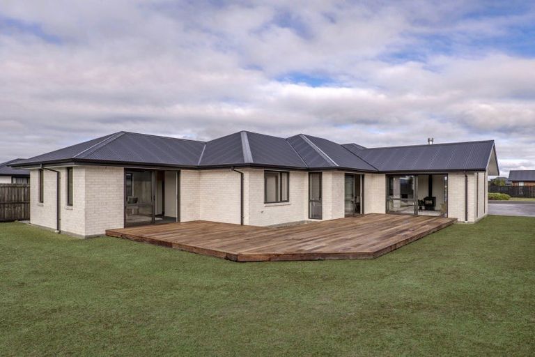 Photo of property in 29 Cressy Place, Darfield, 7510