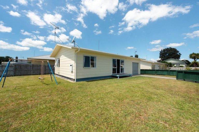 Photo of property in 16 Harris Street, Naenae, Lower Hutt, 5011