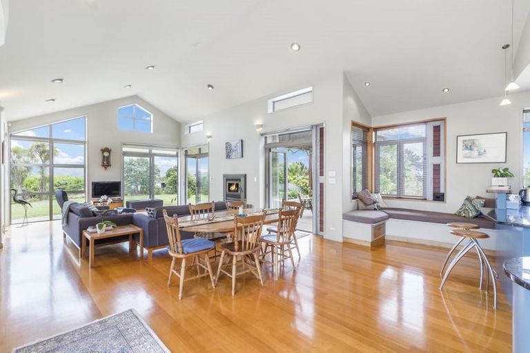 Photo of property in 59 Mccallum Drive, Sandspit, Warkworth, 0982