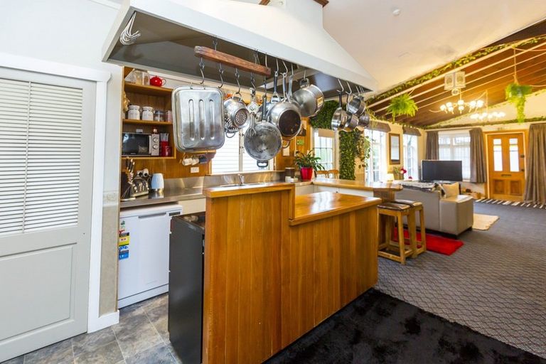 Photo of property in 54 Granville Street, Silverstream, Upper Hutt, 5019