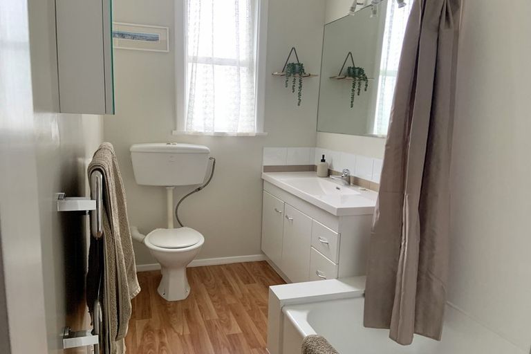 Photo of property in 16 Deyell Crescent, Sydenham, Christchurch, 8023