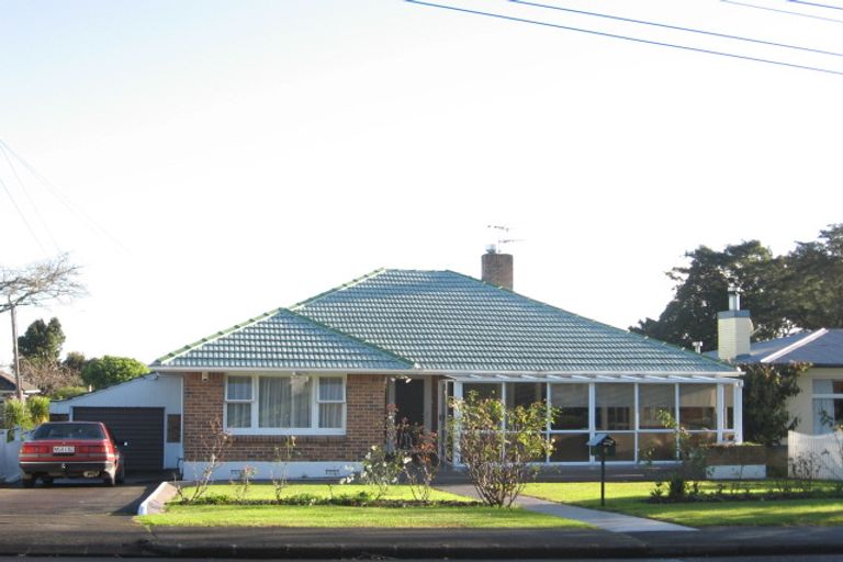Photo of property in 4 Scenic Drive, Hillpark, Auckland, 2102