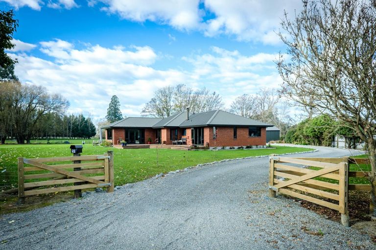 Photo of property in 51 Tancred Street, Geraldine, 7930