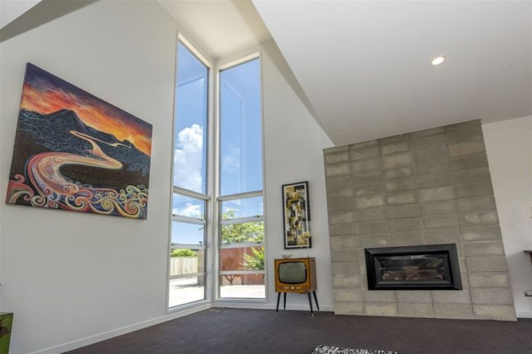 Photo of property in 24 Okarito Avenue, Levin, 5510