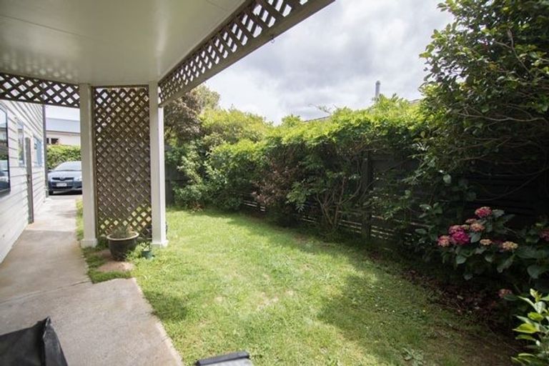 Photo of property in 186 Orangi Kaupapa Road, Northland, Wellington, 6012