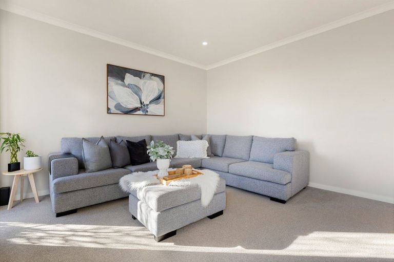 Photo of property in 32 Hugo Shaw Drive, Cambridge, 3434