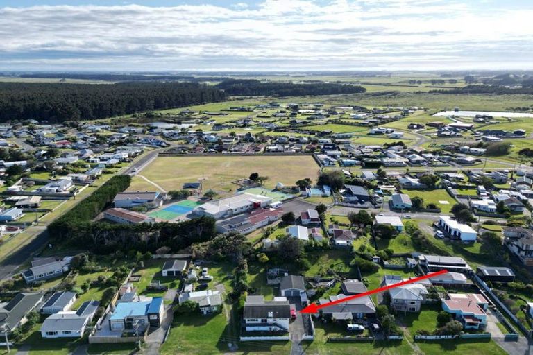 Photo of property in 31 Nash Parade, Foxton Beach, Foxton, 4815