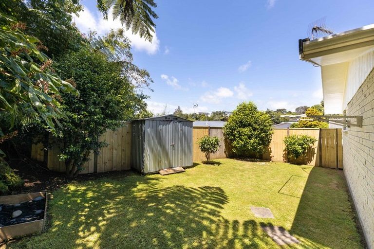 Photo of property in 9/2 Waterloo Place, Westown, New Plymouth, 4310