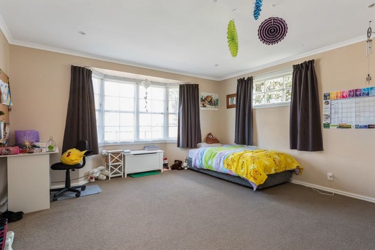 Photo of property in 73 Broadway, Picton, 7220