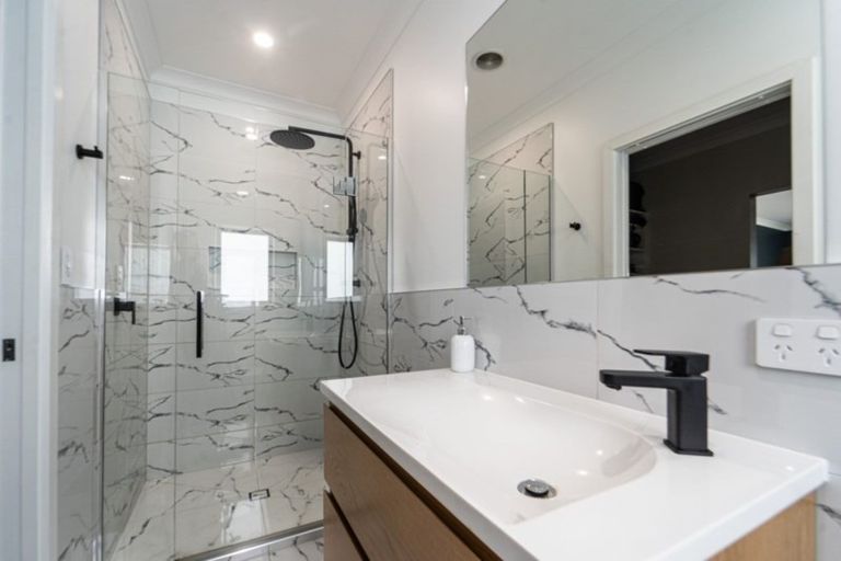 Photo of property in 15 Mcdonald Way, Lansdowne, Masterton, 5810