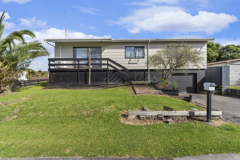 Photo of property in 2/11 Bluewater Place, Wattle Downs, Auckland, 2103