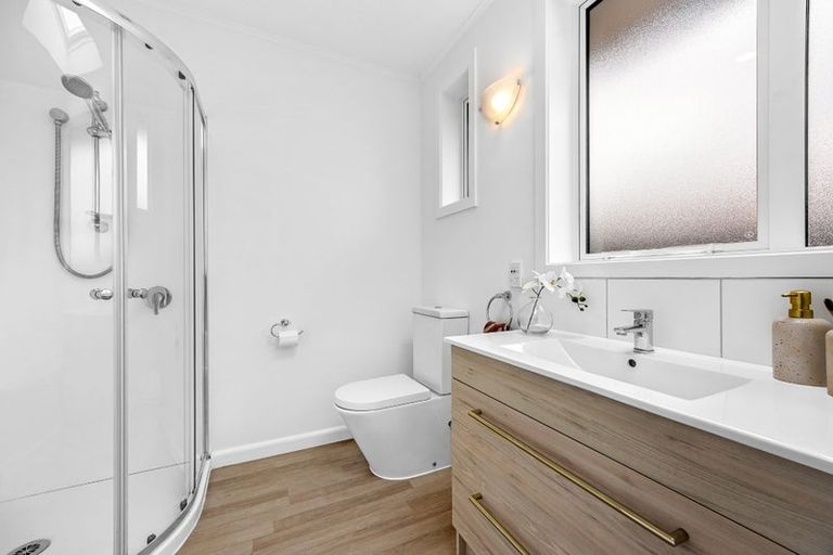 Photo of property in 44 Flower Street, Bryndwr, Christchurch, 8053