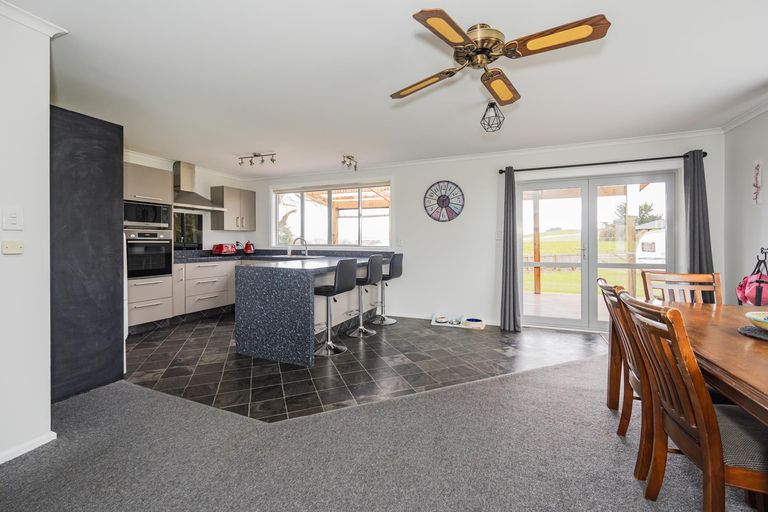 Photo of property in 16 Round Hill Road, Reidston, Oamaru, 9492