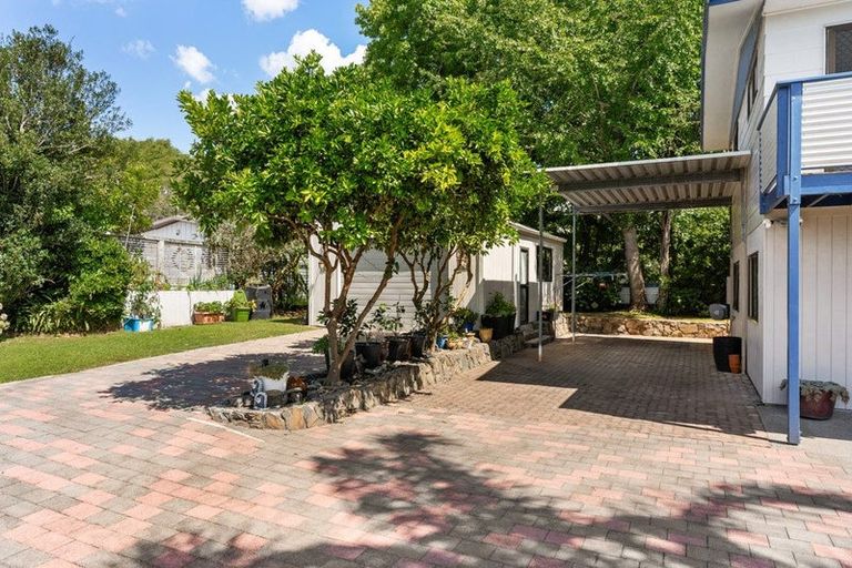 Photo of property in 101 Bruce Wallace Place, Whangamata, 3620