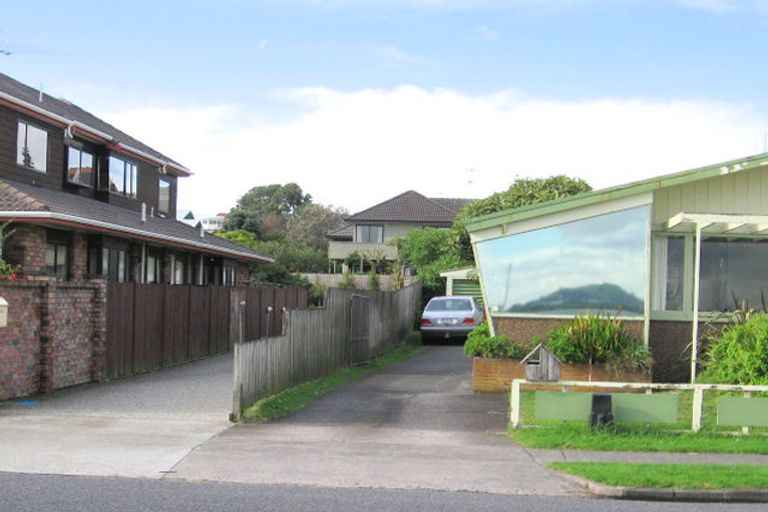 Photo of property in 2/30 The Parade, Bucklands Beach, Auckland, 2012