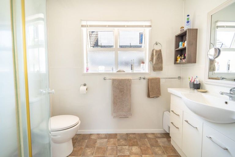 Photo of property in 17a Merivale Road, Parkvale, Tauranga, 3112