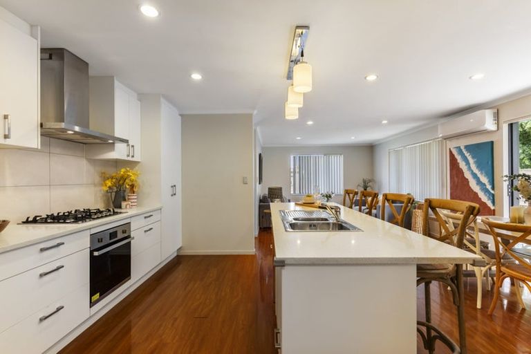 Photo of property in 12 Peerless Avenue, Takanini, 2112