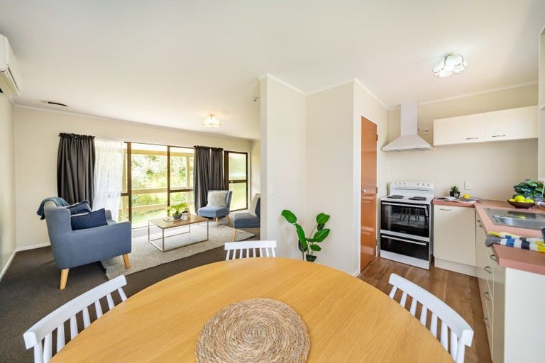 Photo of property in 2/107 Montgomery Avenue, Karori, Wellington, 6012
