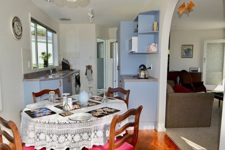 Photo of property in 2b Mahoe Street, Otaki Beach, Otaki, 5512