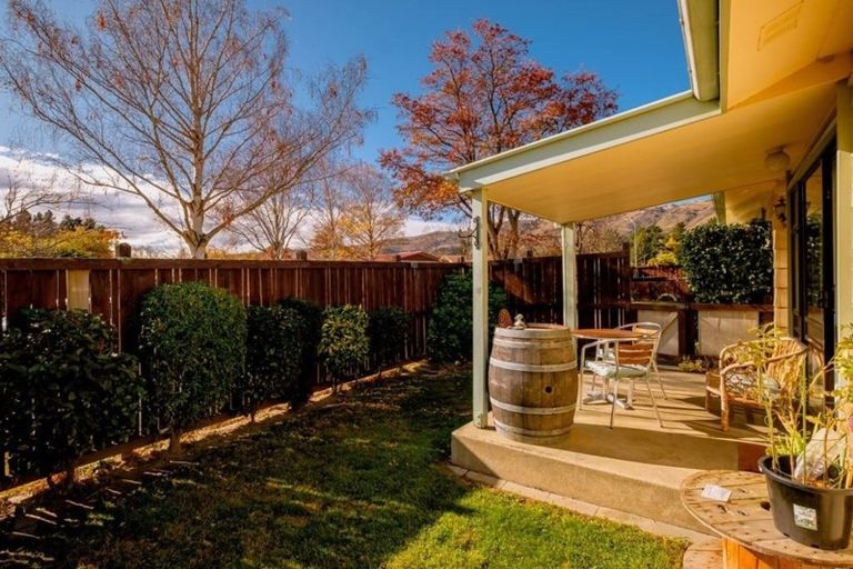 Photo of property in 20 Syndic Street, Cromwell, 9310