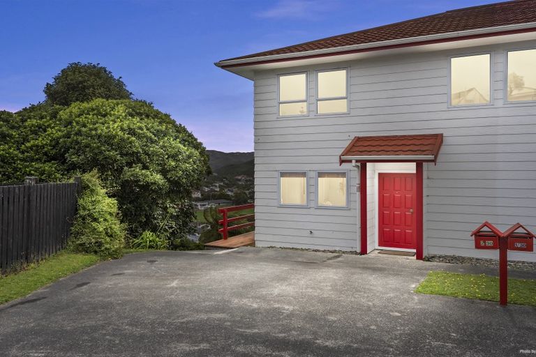 Photo of property in 2b Percy Dyett Drive, Karori, Wellington, 6012