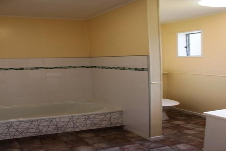 Photo of property in 80e Argyle Street, Mosgiel, 9024