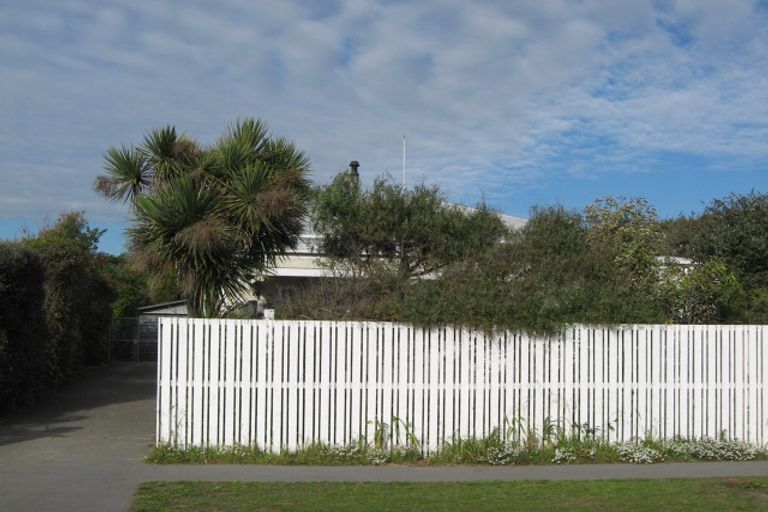 Photo of property in 37 Shackleton Street, New Brighton, Christchurch, 8061