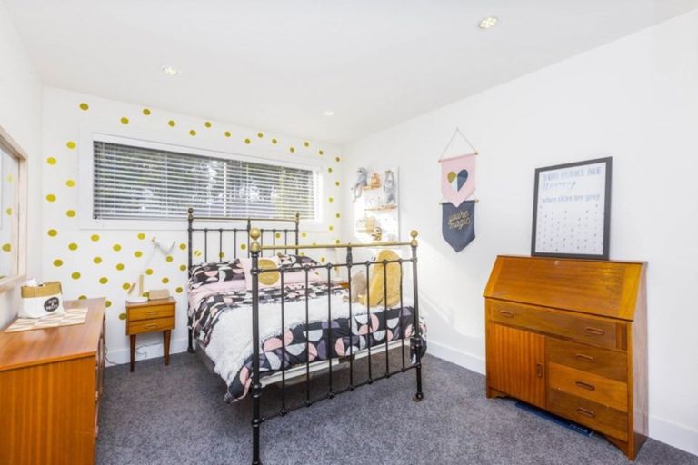 Photo of property in 50 Mount Marua Way, Timberlea, Upper Hutt, 5018