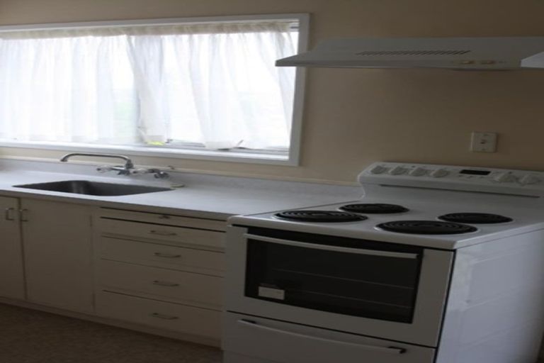 Photo of property in 2/181 Forrest Hill Road, Forrest Hill, Auckland, 0620