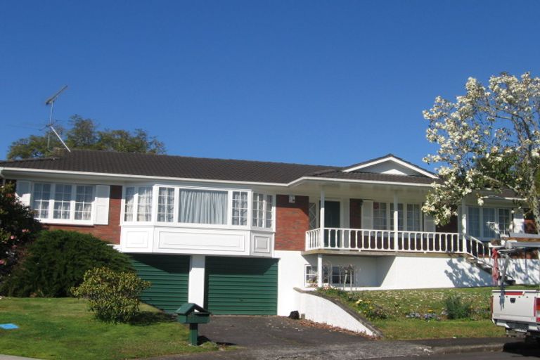 Photo of property in 12 Ross Place, Opaheke, Papakura, 2113