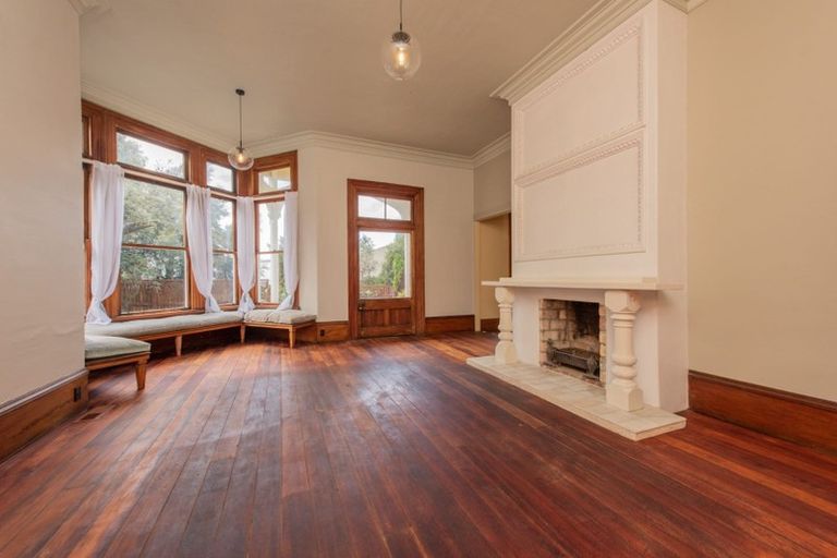 Photo of property in 30 Hobson Street, Thorndon, Wellington, 6011