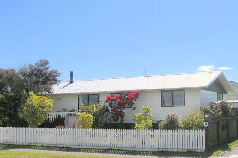 Photo of property in 180 Acacia Bay Road, Nukuhau, Taupo, 3330