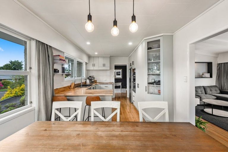 Photo of property in 12 Campbell Place, Pukehangi, Rotorua, 3015