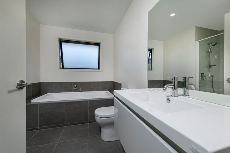 Photo of property in 4 Muscovy Lane, Lake Hawea, Wanaka, 9382