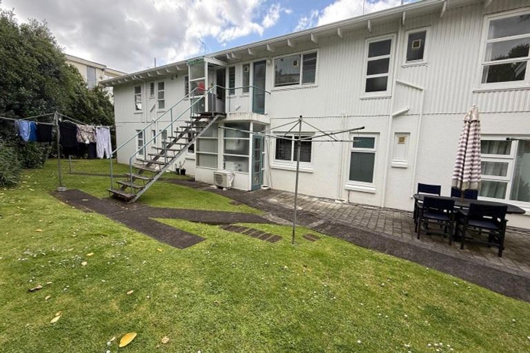 Photo of property in 1/10 Blomfield Spa, Takapuna, Auckland, 0622