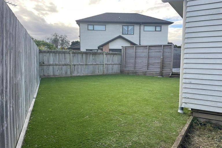 Photo of property in 11c Mangos Place, Pakuranga, Auckland, 2010