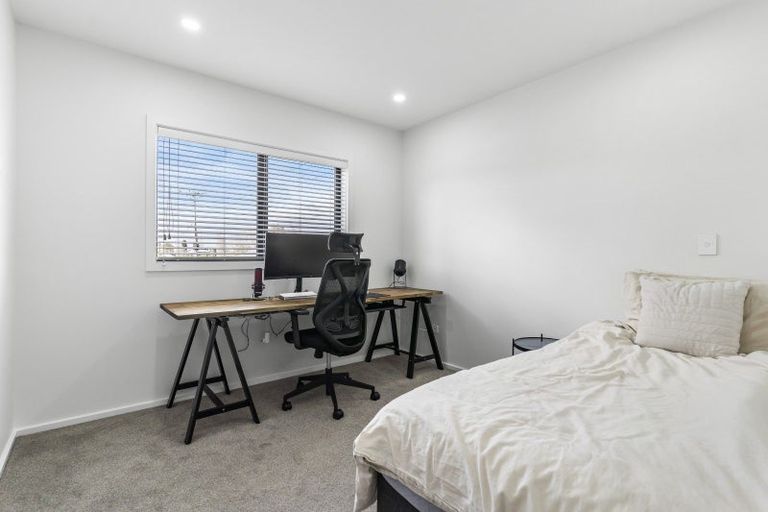 Photo of property in 29a Patons Road, Howick, Auckland, 2014