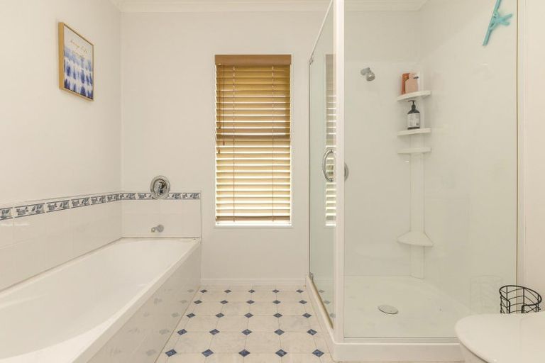 Photo of property in 11 Logan Avenue, Wharewaka, Taupo, 3330