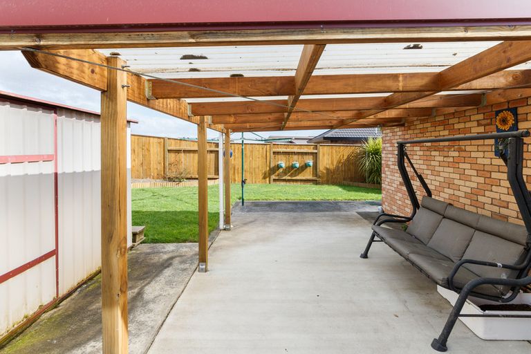 Photo of property in 66 Branigan Parade, Kelvin Grove, Palmerston North, 4414