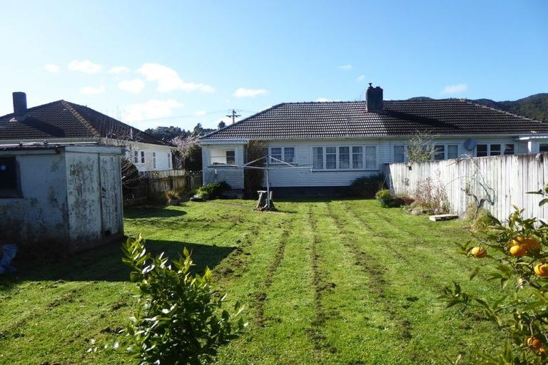 Photo of property in 7 Purser Grove, Fairfield, Lower Hutt, 5011