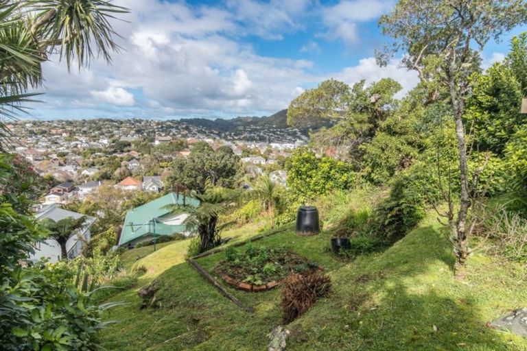Photo of property in 64 Hatton Street, Karori, Wellington, 6012