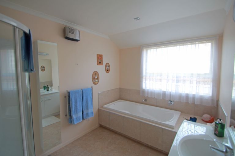 Photo of property in 50 Blue Stone Drive, Waiareka Junction, Oamaru, 9401