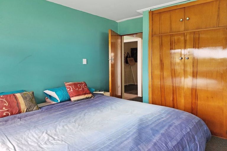 Photo of property in 15 Surrey Street, Orepuki, Riverton, 9881