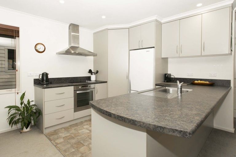 Photo of property in 28 Johnstone Street, Tinwald, Ashburton, 7700