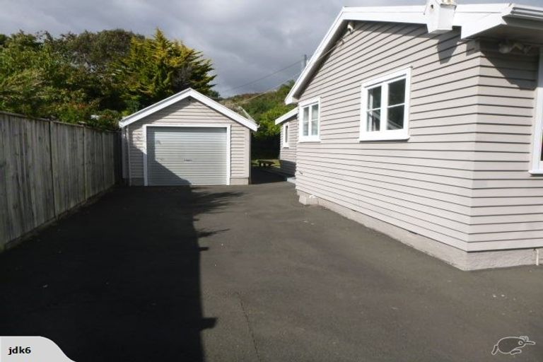Photo of property in 76 Te Moana Road, Waikanae Beach, Waikanae, 5036