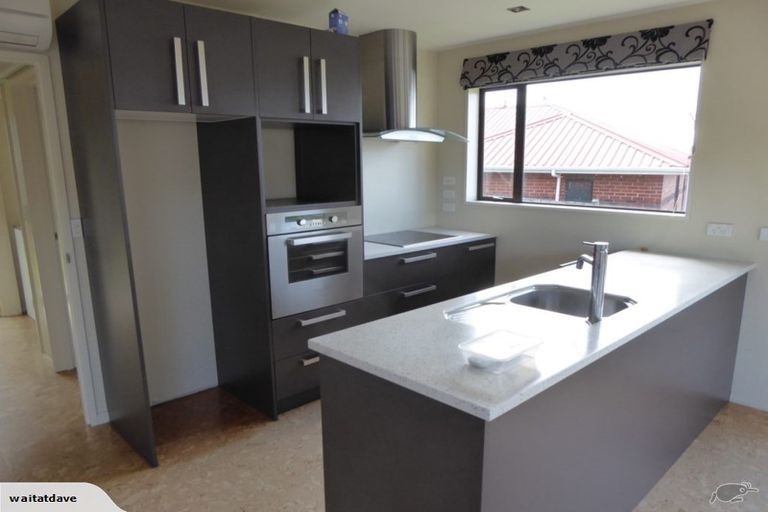 Photo of property in 16 Shortland Street, Caversham, Dunedin, 9011