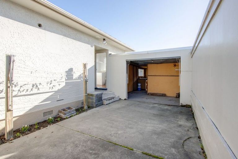 Photo of property in 1/12 Gallipoli Road, Onekawa, Napier, 4110