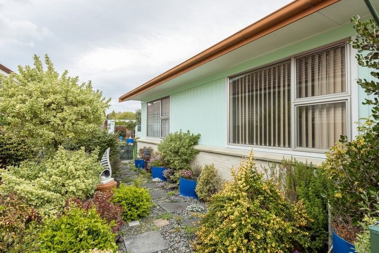 Photo of property in 2a Murphy Road, Taradale, Napier, 4112