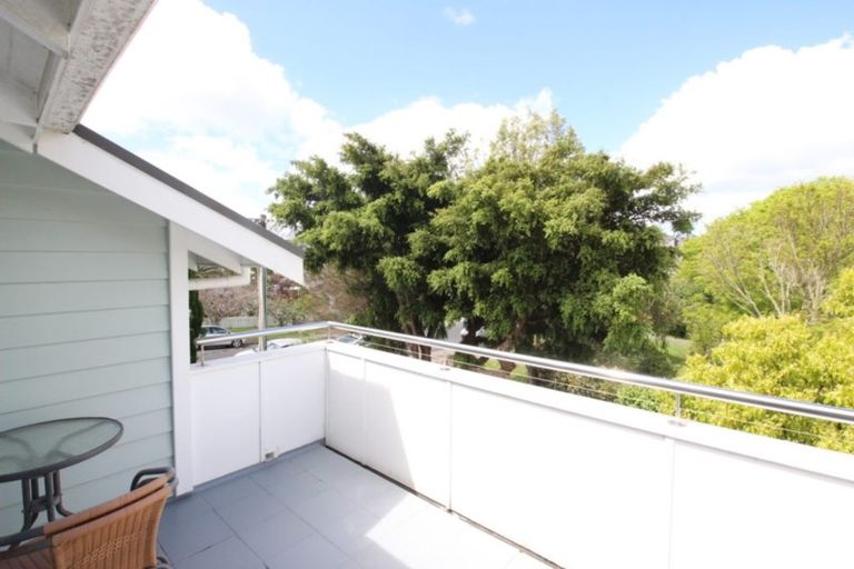 Photo of property in 25a Belle Vue Avenue, Northcote Point, Auckland, 0627
